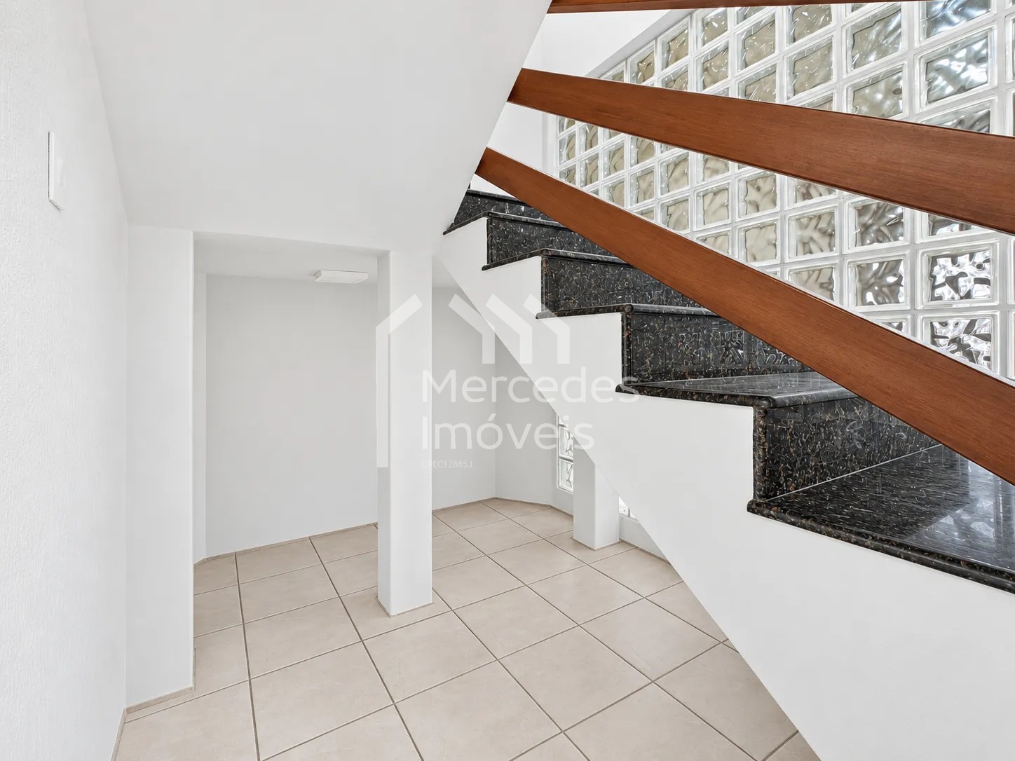 Foto 14 de Casa para locação, São Judas, Itajaí, SC com 4 dormitórios, suíte, quintal e 245 m² no São Judas