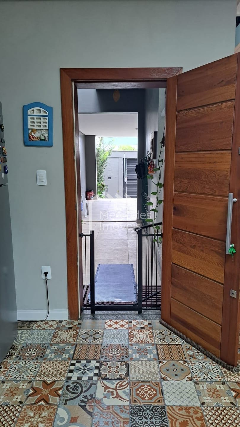 Foto 11 de Casa 1 suíte + 3 dorms à venda · São João, Itajaí