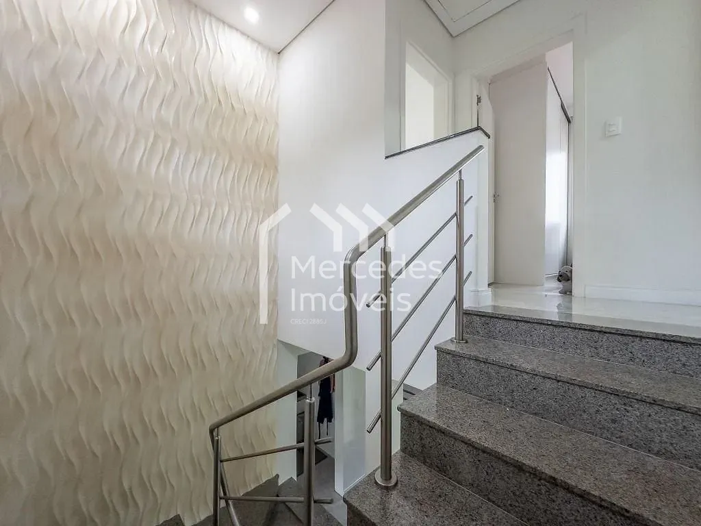 Foto 12 de Casa semimobiliada com 4 suítes à venda, 230.53m² Fazenda, Itajaí, SC