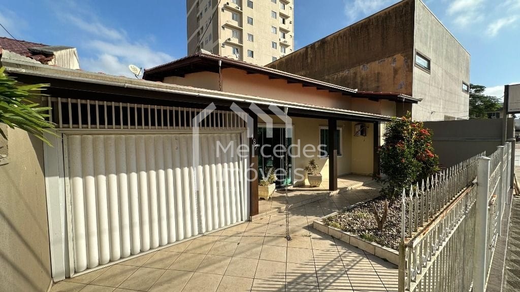 Foto 6 de Casa 1 suíte + 2 dorms à venda · São Judas, Itajaí · 300 m² · CA0037