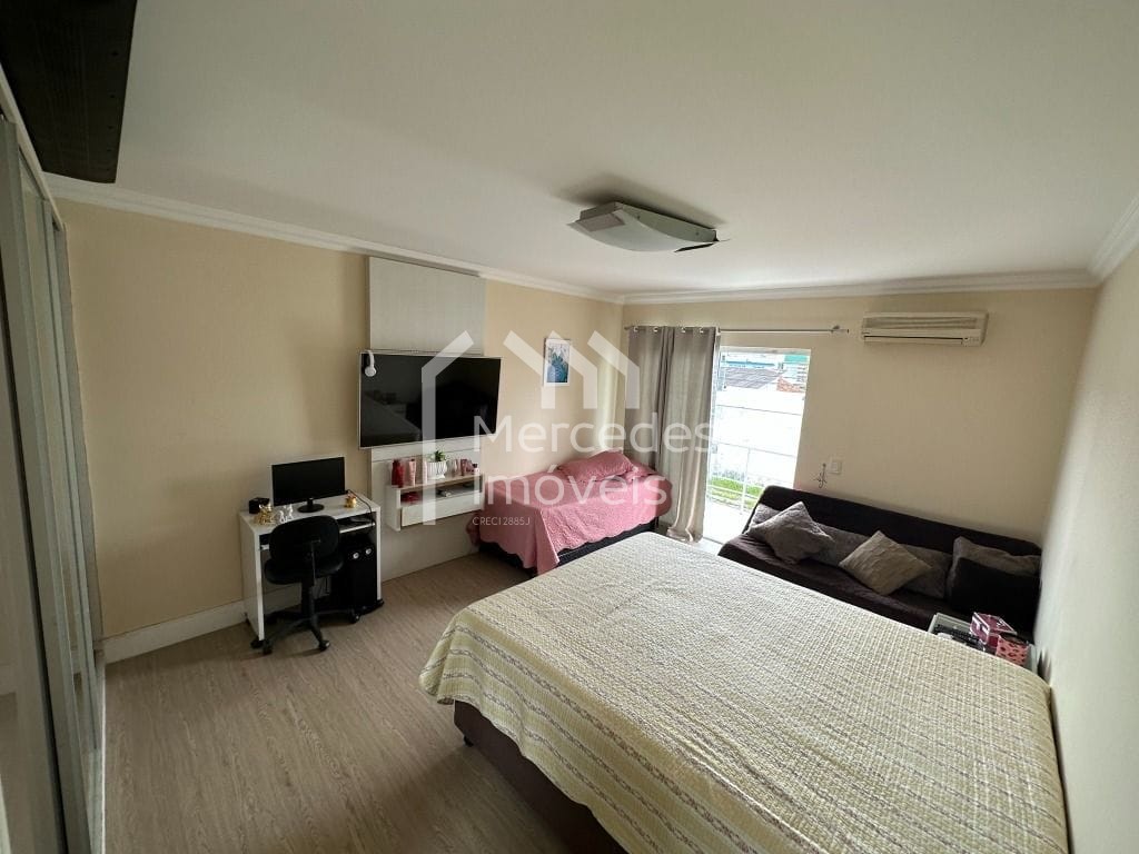 Foto 55 de Casa 1 suíte + 2 dorms à venda · São João, Itajaí · 300 m²