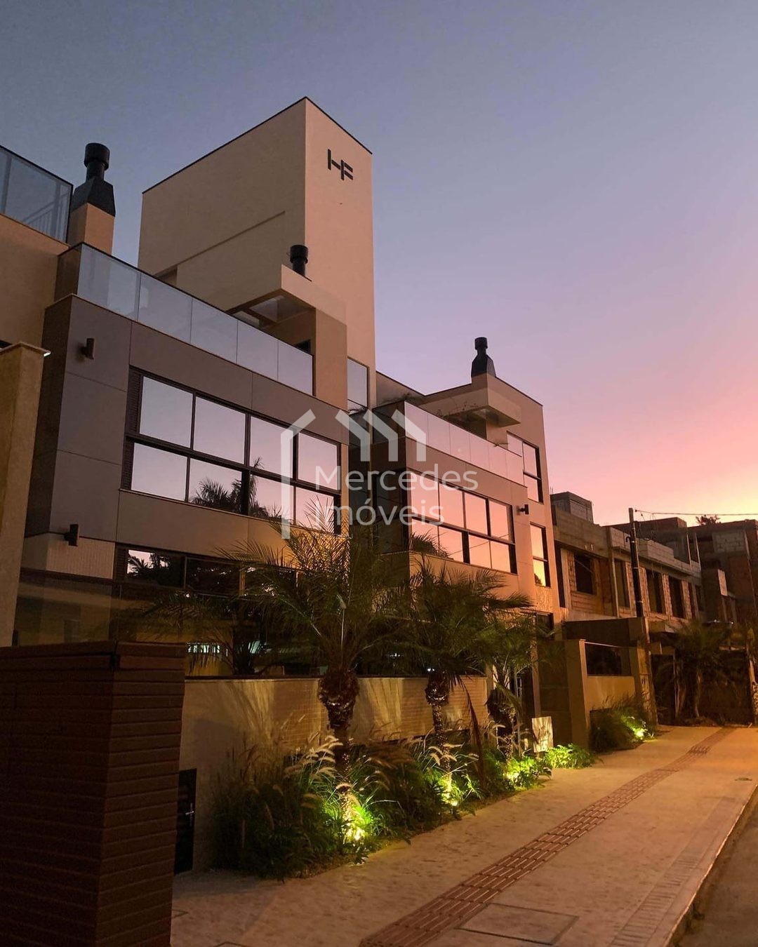 Foto 3 de Apartamento 2 suítes à venda · Praia dos Amores, Balneário Camboriú · BRAVA BELLS · 92 m²