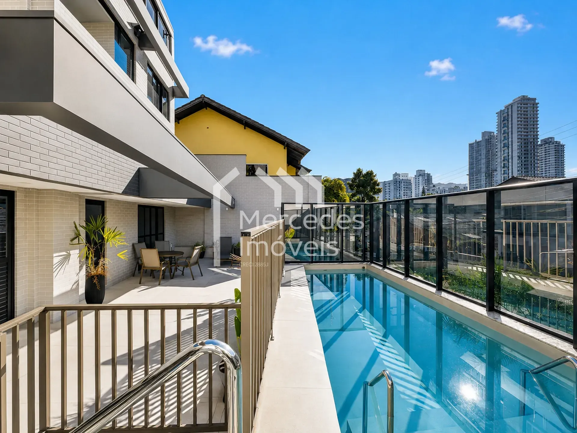 Foto 37 de Apartamento para locação com 2 suítes 95m² , Praia dos Amores, Balneário Camboriú, SC
