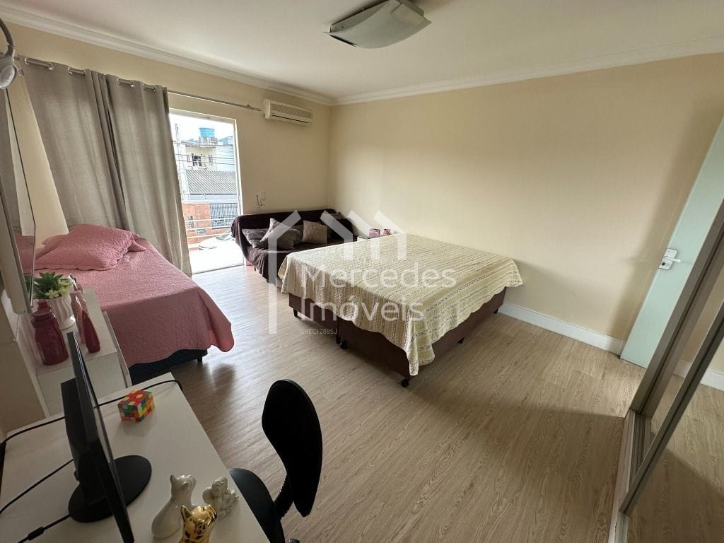Foto 53 de Casa 1 suíte + 2 dorms à venda · São João, Itajaí · 300 m²