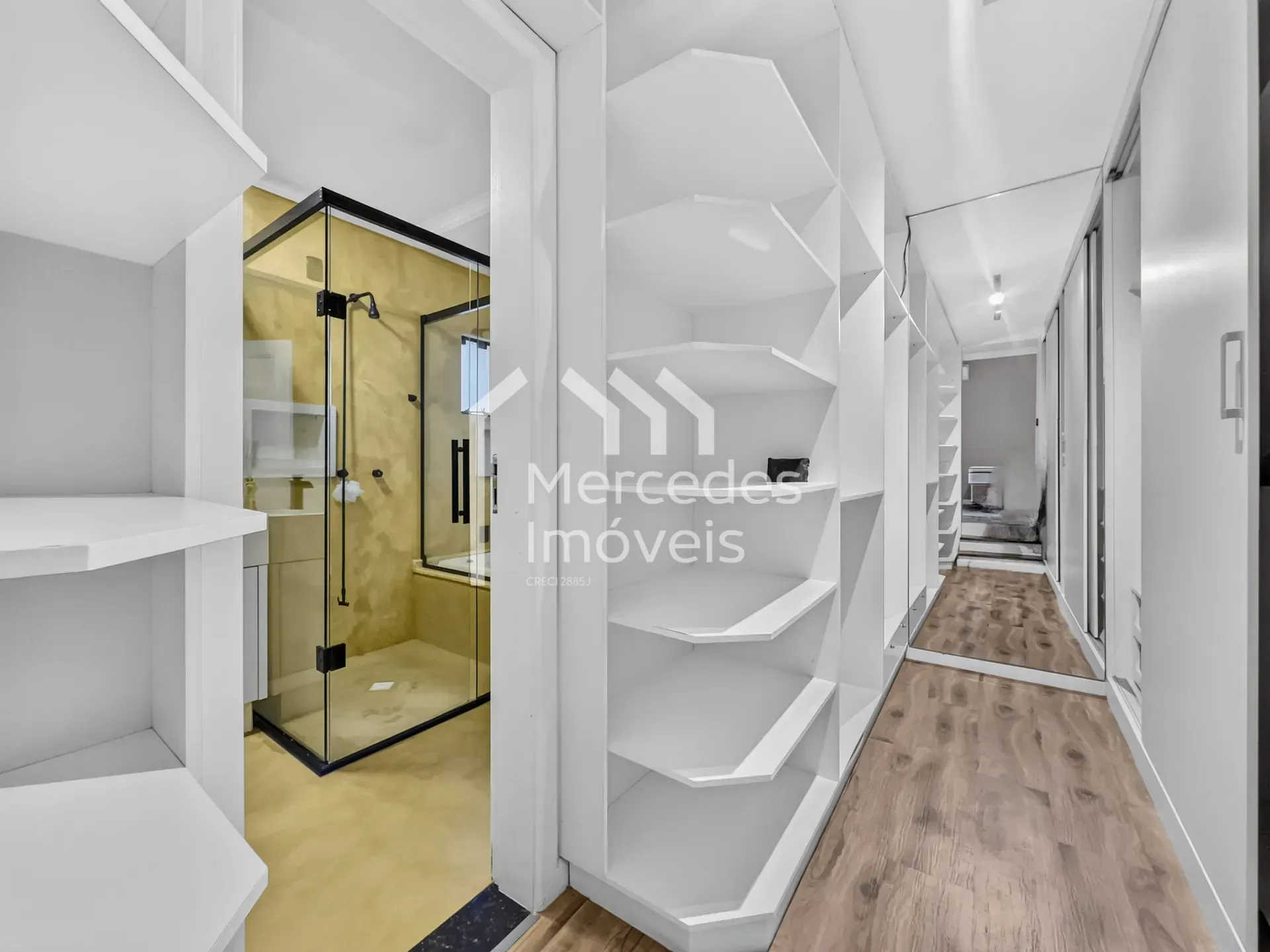 Foto 19 de Casa com 3 suítes + 1 dormitório à venda, 350 m² - Ariribá - Balneário Camboriú/SC