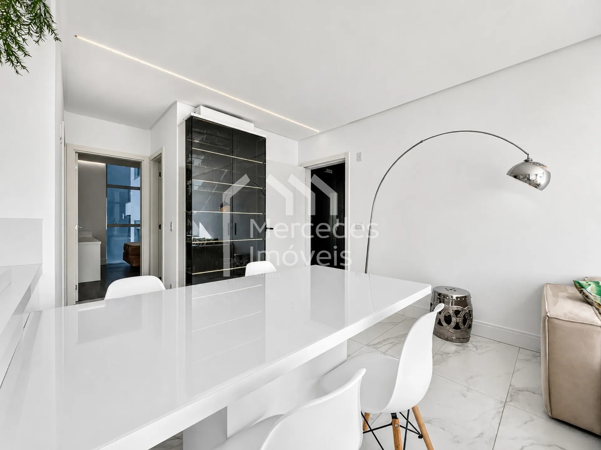 Foto 19 de Apartamento 2 suítes para alugar · Praia Brava de Itajaí