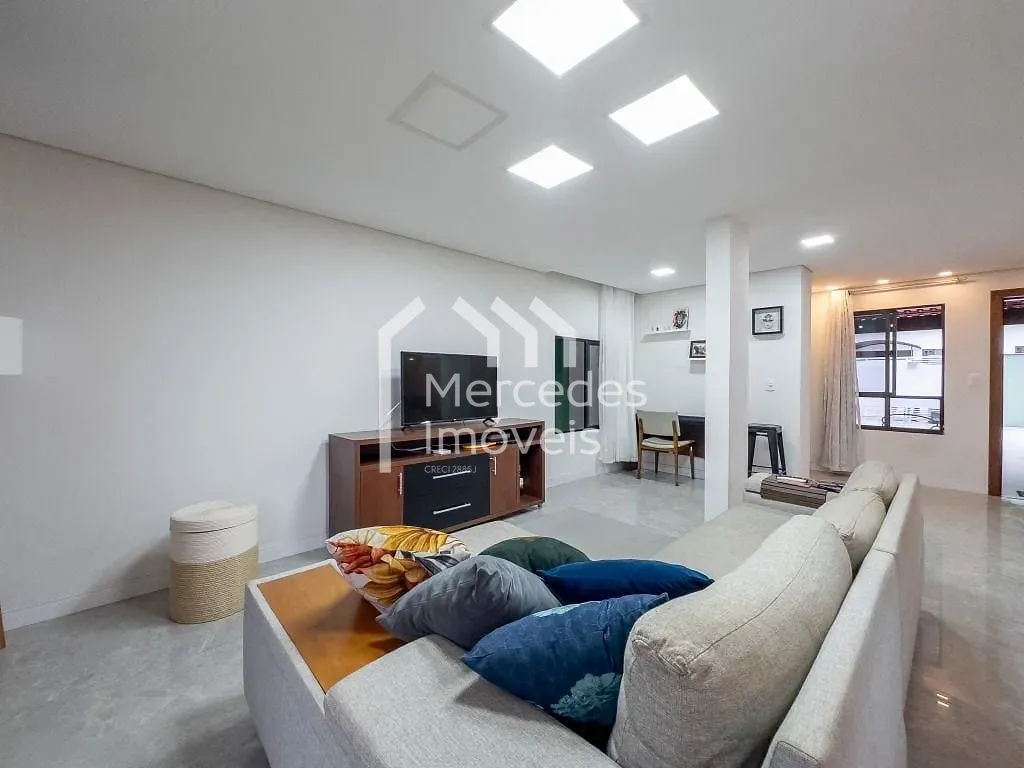 Foto 8 de Casa semimobiliada com 4 suítes à venda, 230.53m² Fazenda, Itajaí, SC