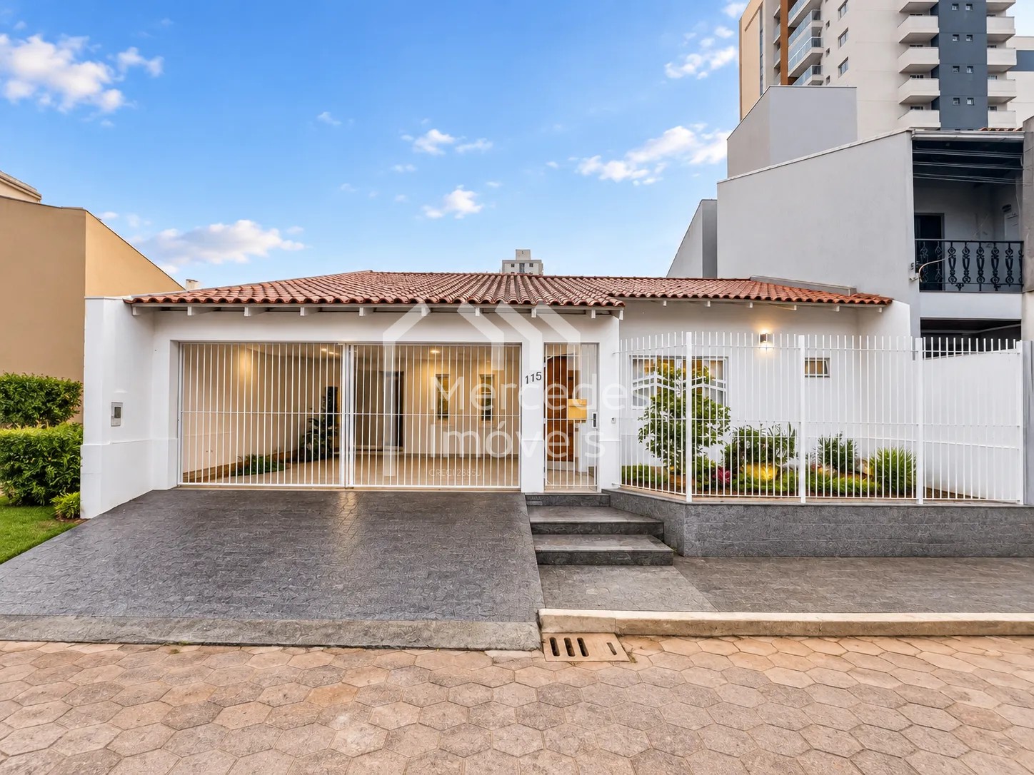 Foto 1 de Casa com 4 dormitórios e piscina na Fazendinha, Itajaí