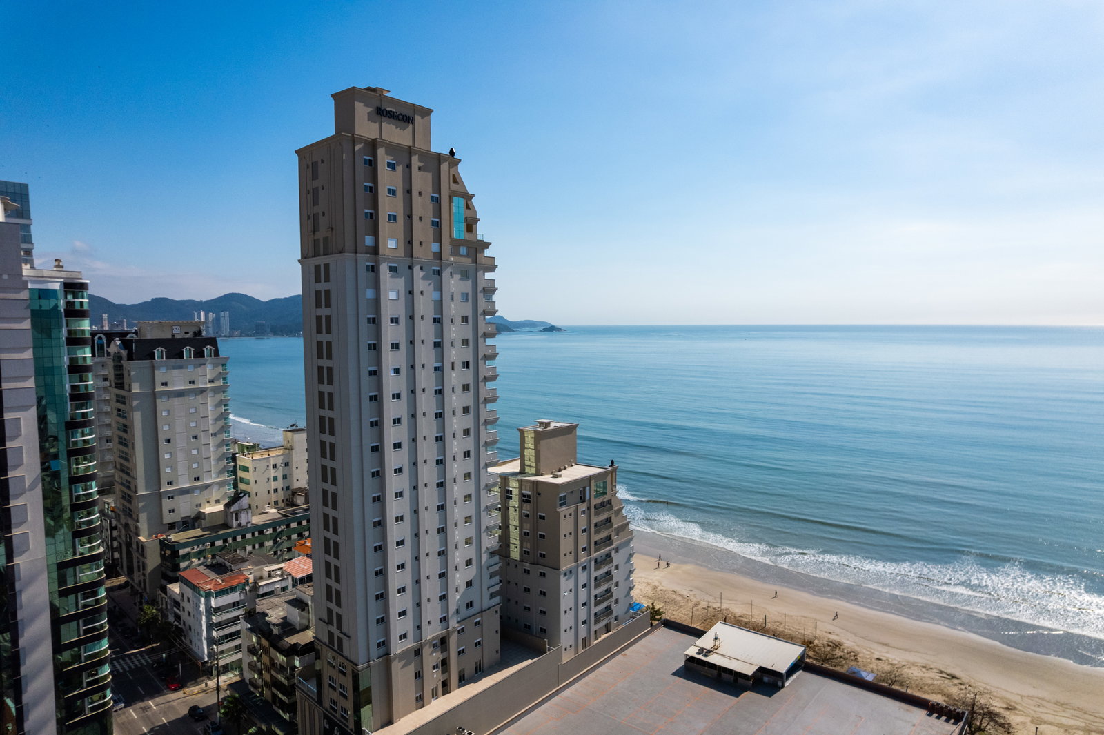 Le Biarritz, Meia Praia, Itapema