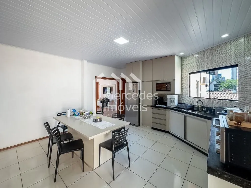 Foto 4 de Casa com 3 dormitórios à venda, 300 m² - Centro - Itajaí/SC