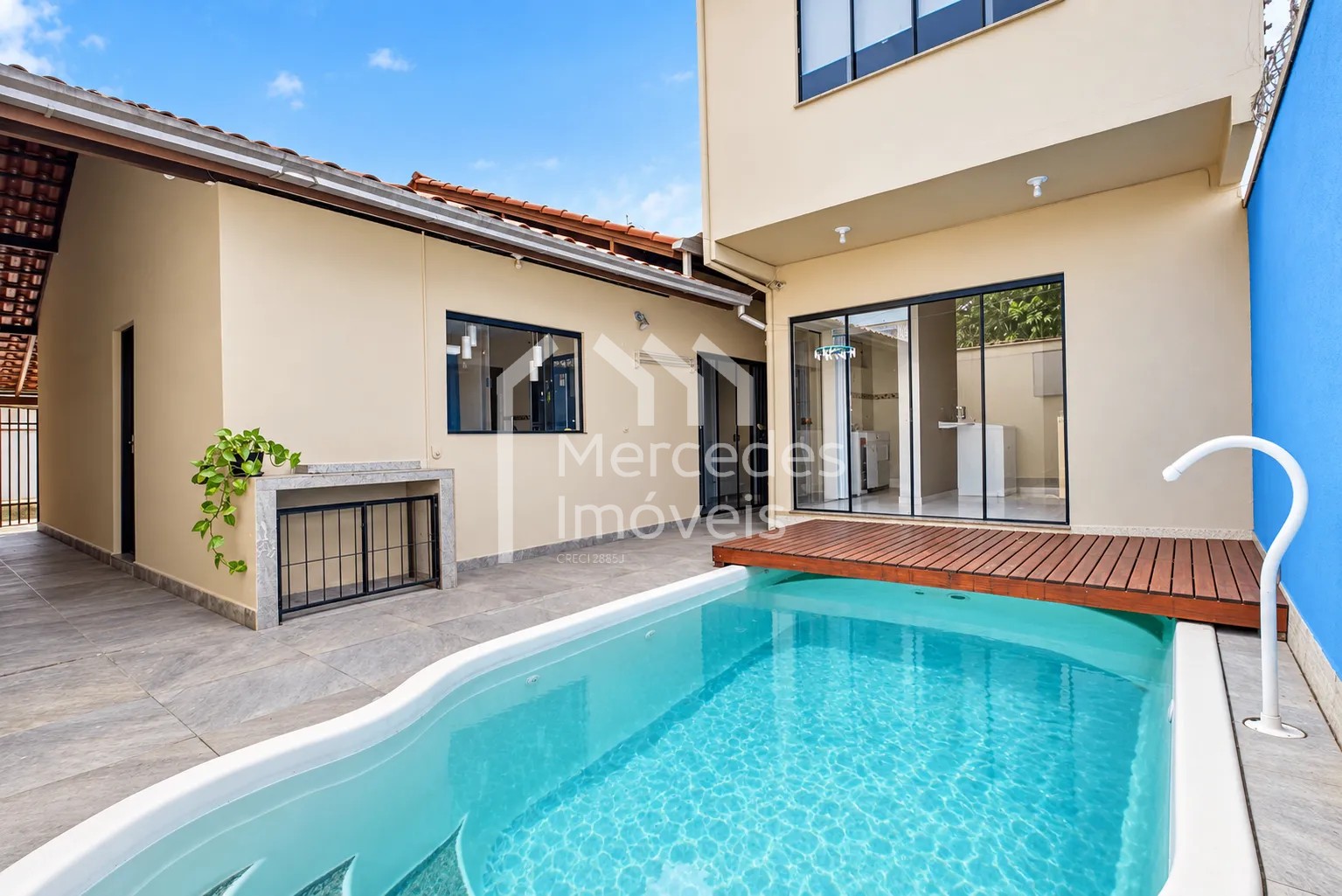 Foto 1 de Casa com 3 dormitórios e piscina no São Vicente, Itajaí
