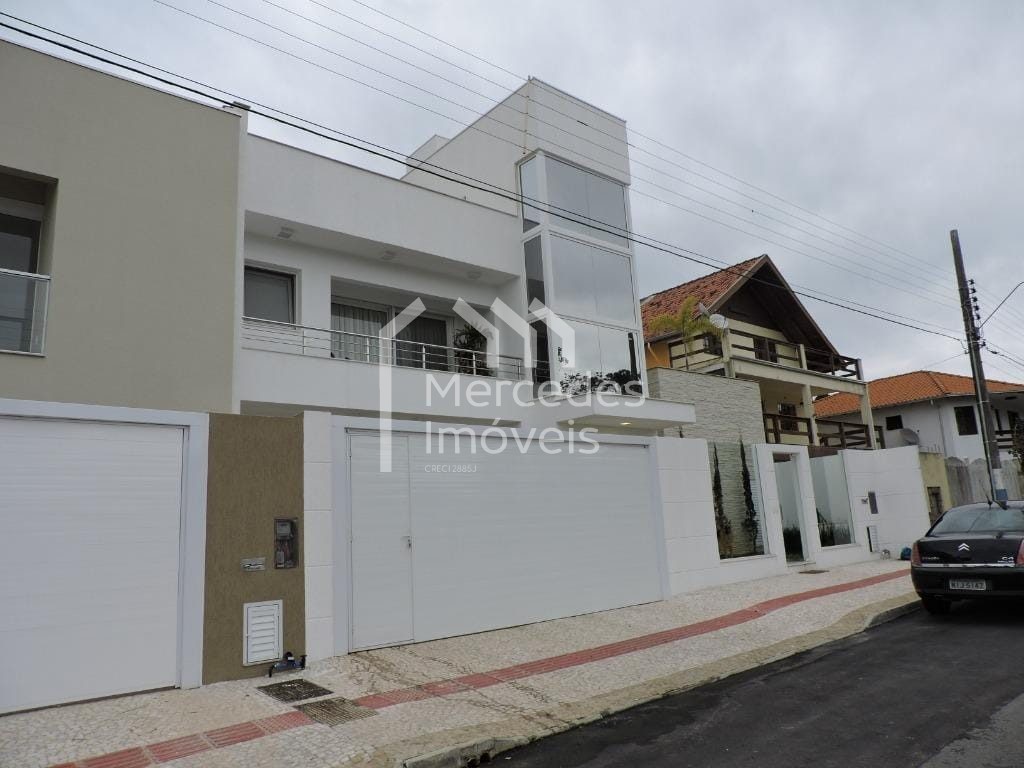 Foto 2 de Casa 5 suítes à venda · Praia dos Amores, Balneário Camboriú