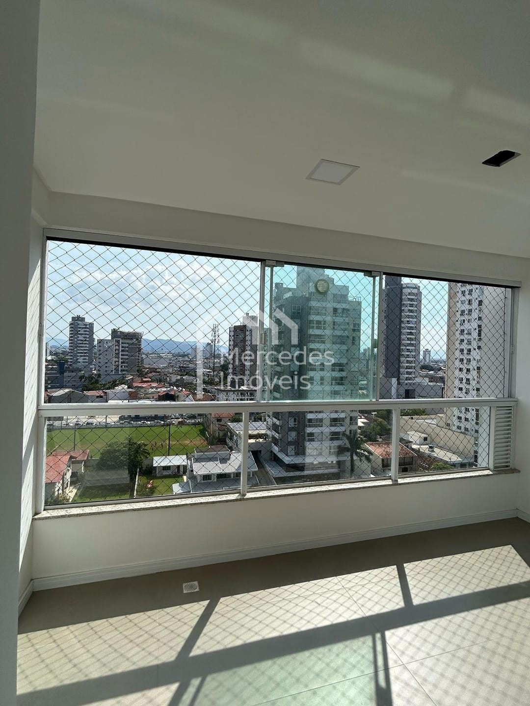 Foto 1 de Apartamento 1 suíte + 1 dorm à venda · Vila Operária, Itajaí · AUTHENTIQUE CLUBE