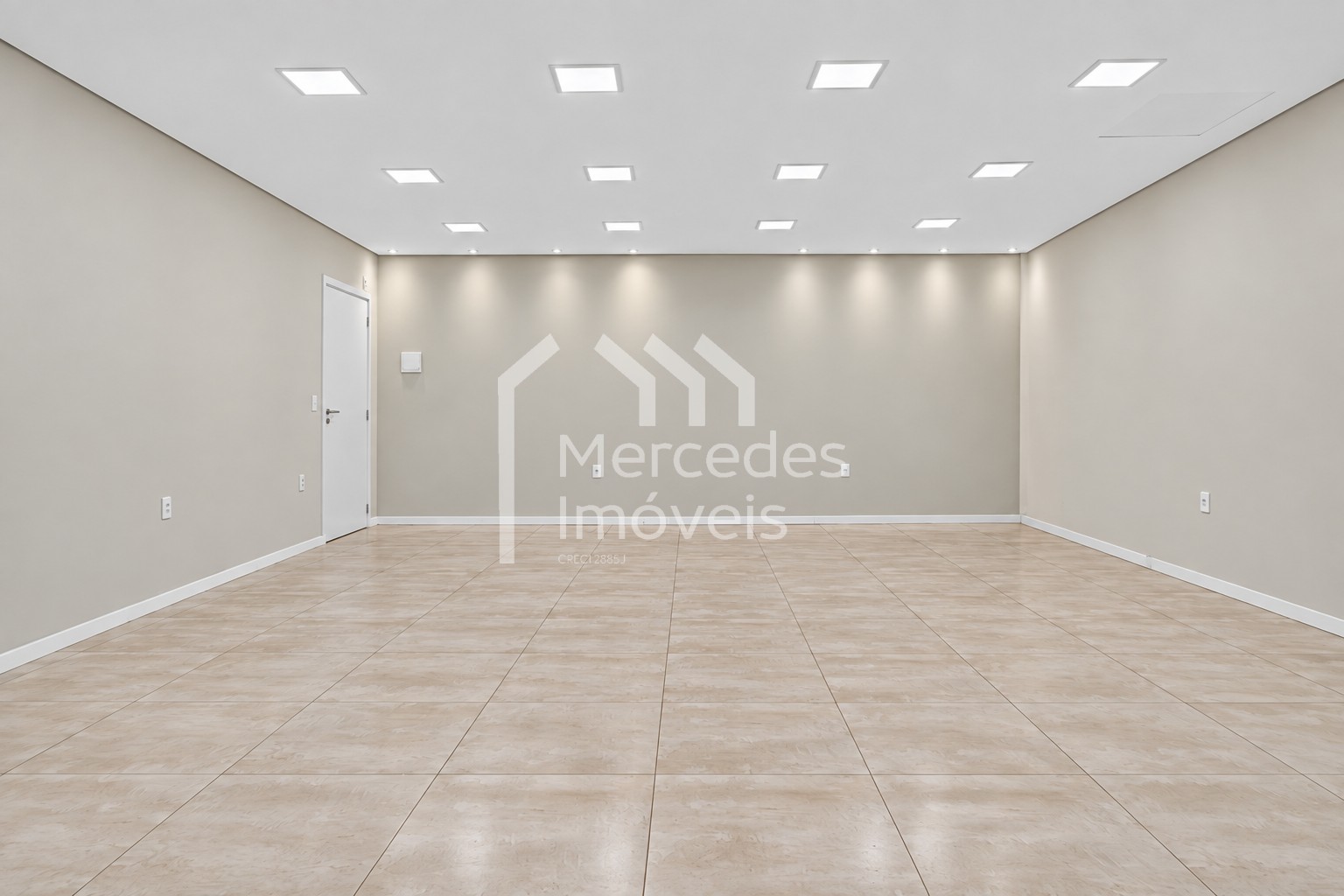 Foto 6 de Sala comercial de 50 m² para alugar no Centro, Itajaí