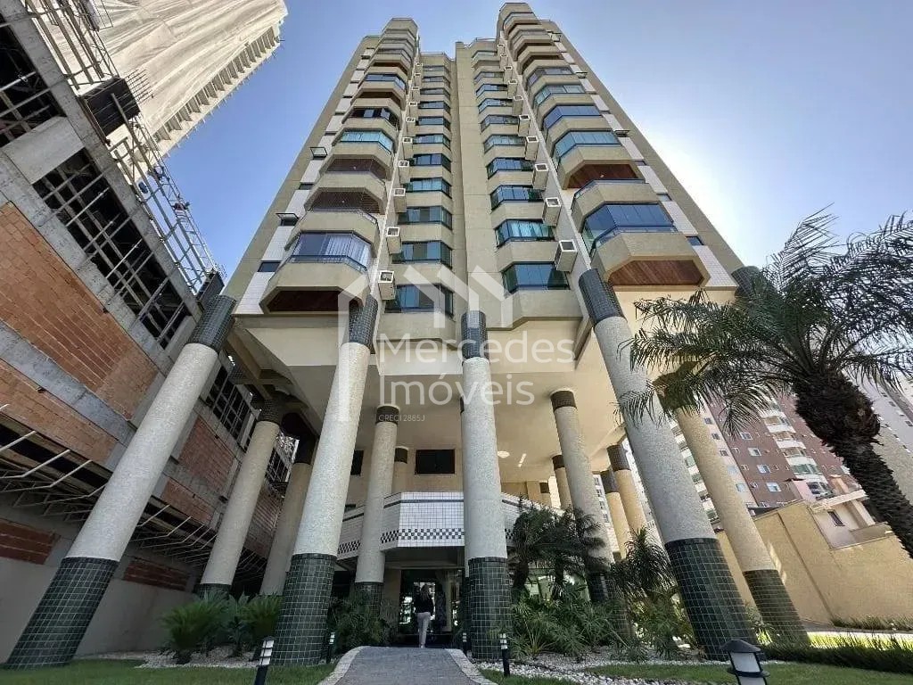 Foto 28 de Apartamento 3 suítes para alugar · Fazenda, Itajaí · SAINT MORITZ