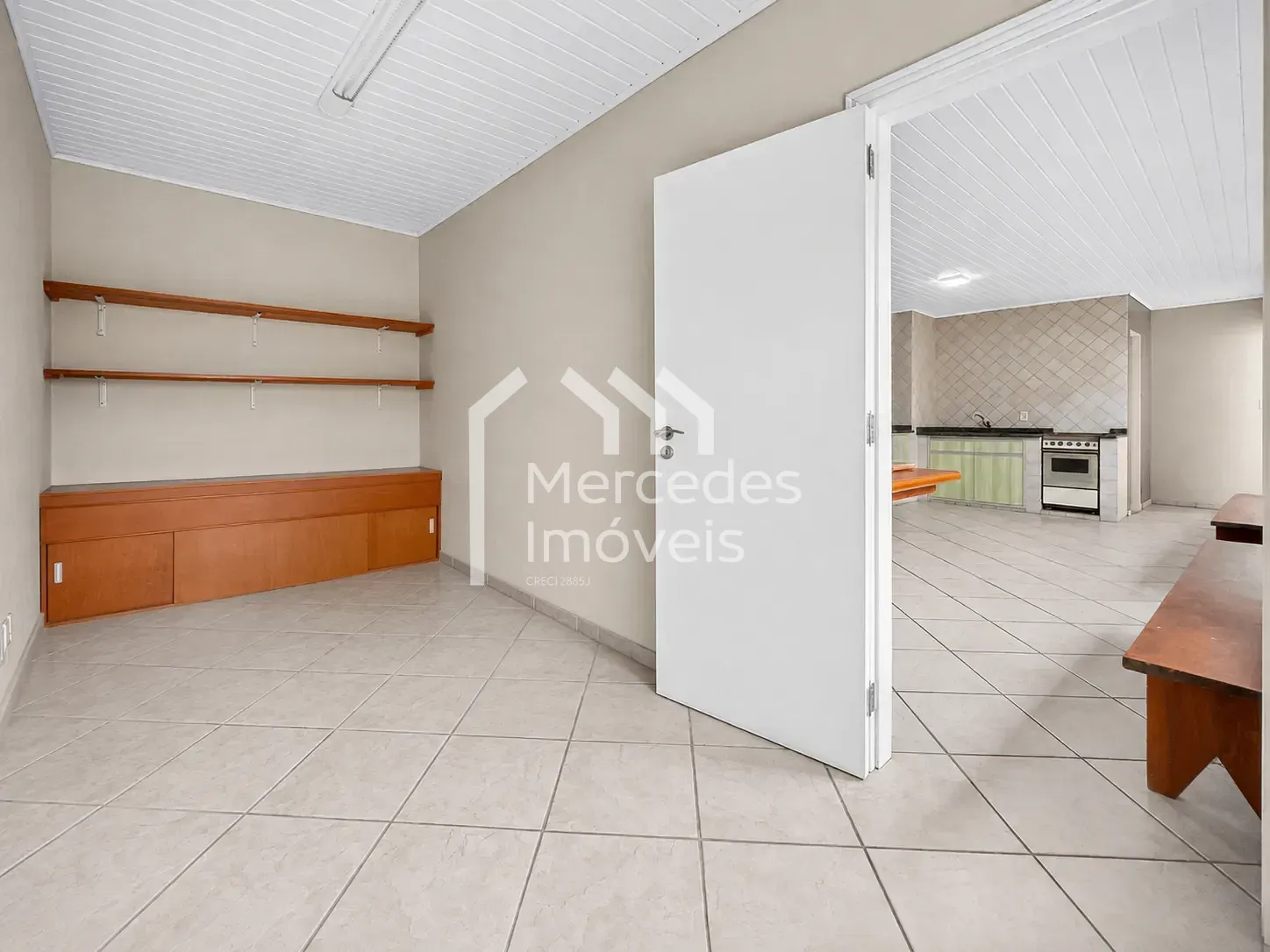 Foto 26 de Casa mobiliada para alugar com uma suíte mais 2 quartos, Bairro São João, Itajaí, SC R$7,300 + Taxas