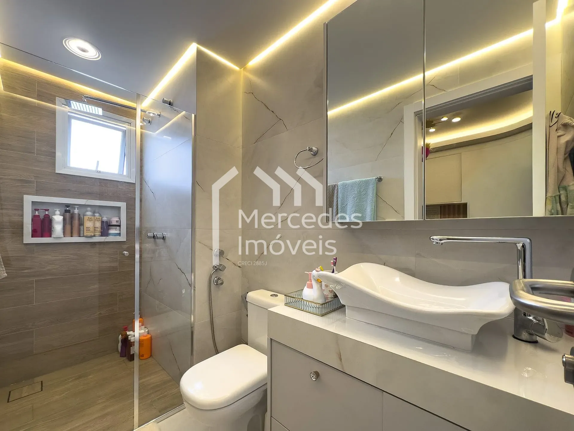 Foto 19 de Apartamento com 3 suítes, 2 vagas para locação, Centro, Itajaí, SC