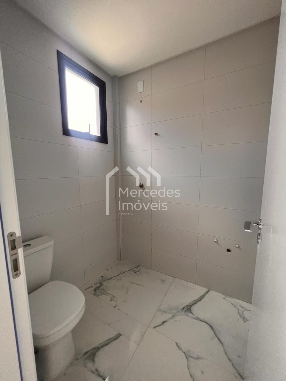 Foto 18 de Sobrado 2 suítes + 1 dorm à venda · Ressacada, Itajaí