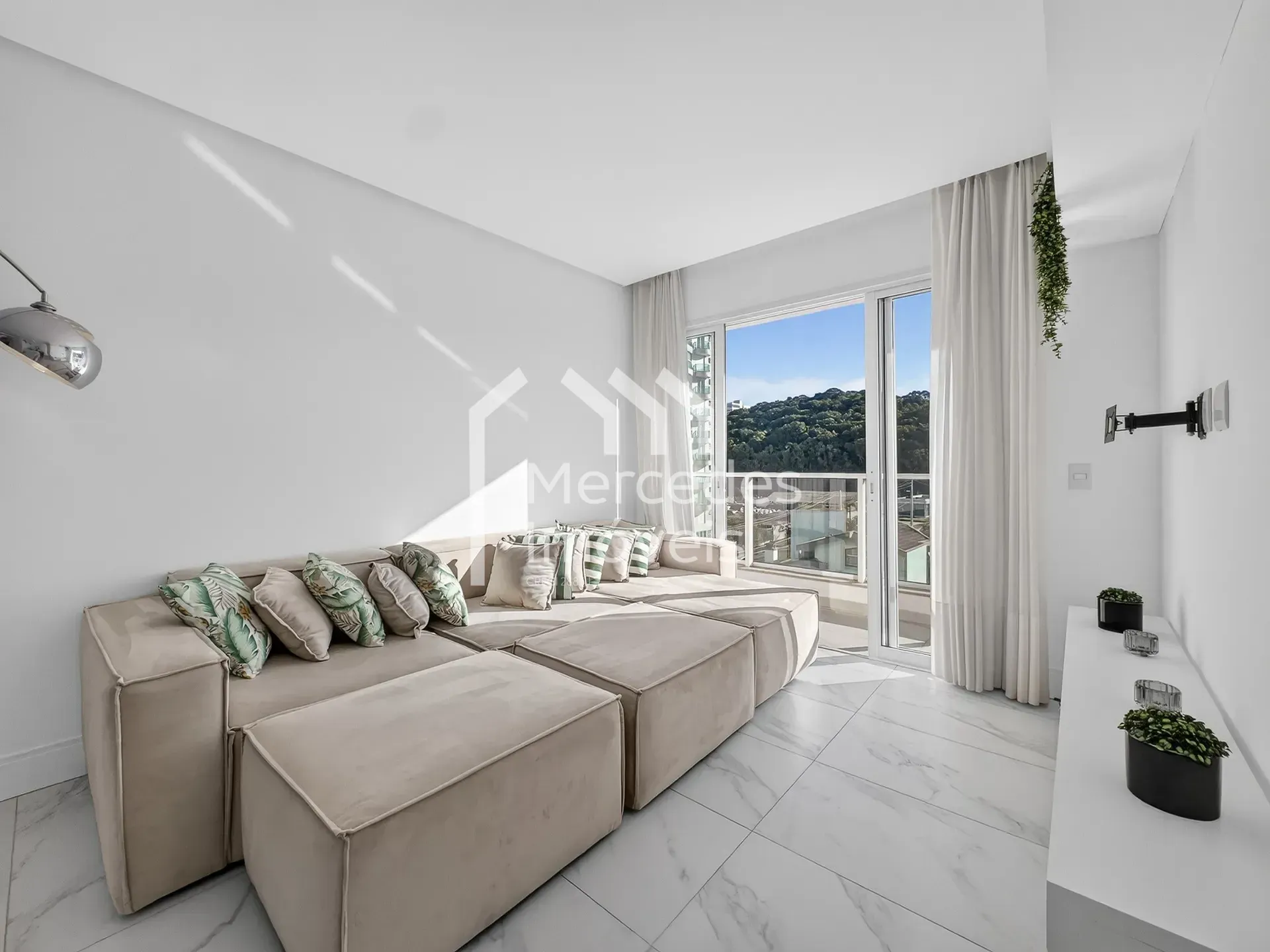 Foto 4 de Apartamento para locação mobiliado com 2 suítes, 2 vagas , Praia Brava de Itajaí, Itajaí, SC