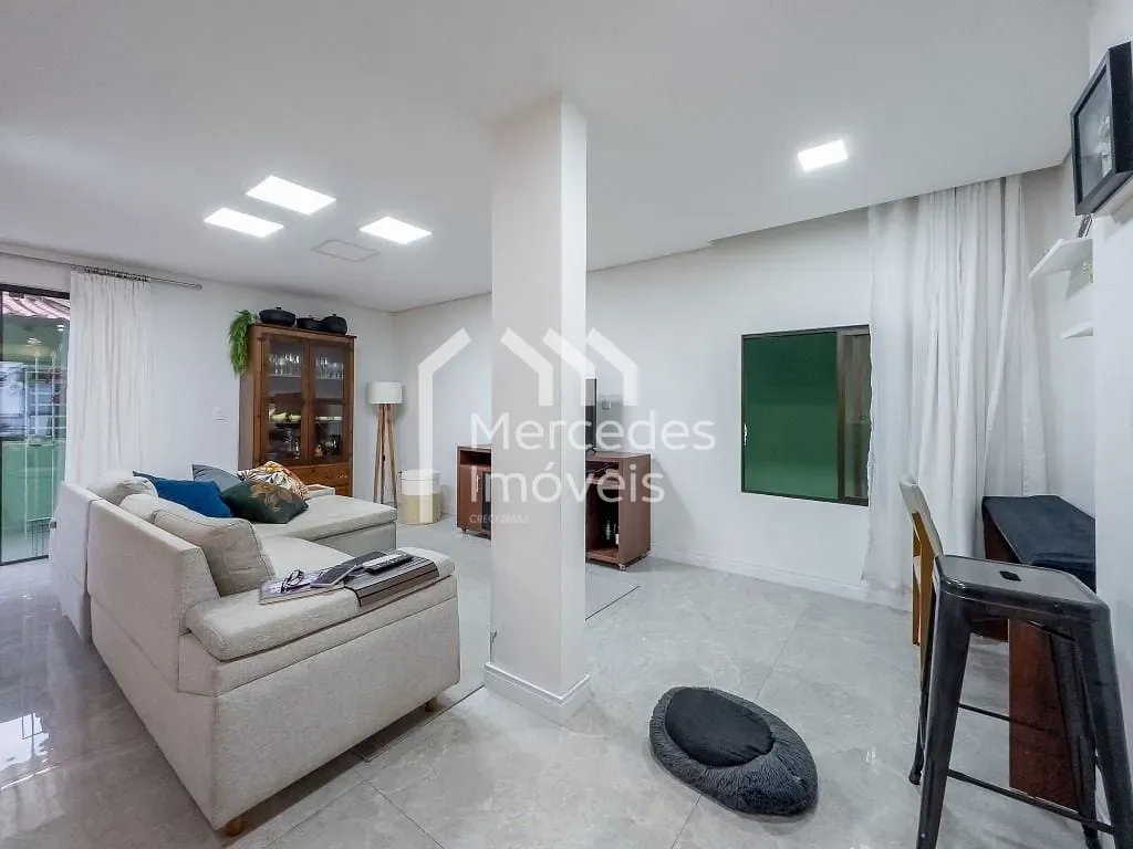 Foto 9 de Casa semimobiliada com 4 suítes à venda, 230.53m² Fazenda, Itajaí, SC