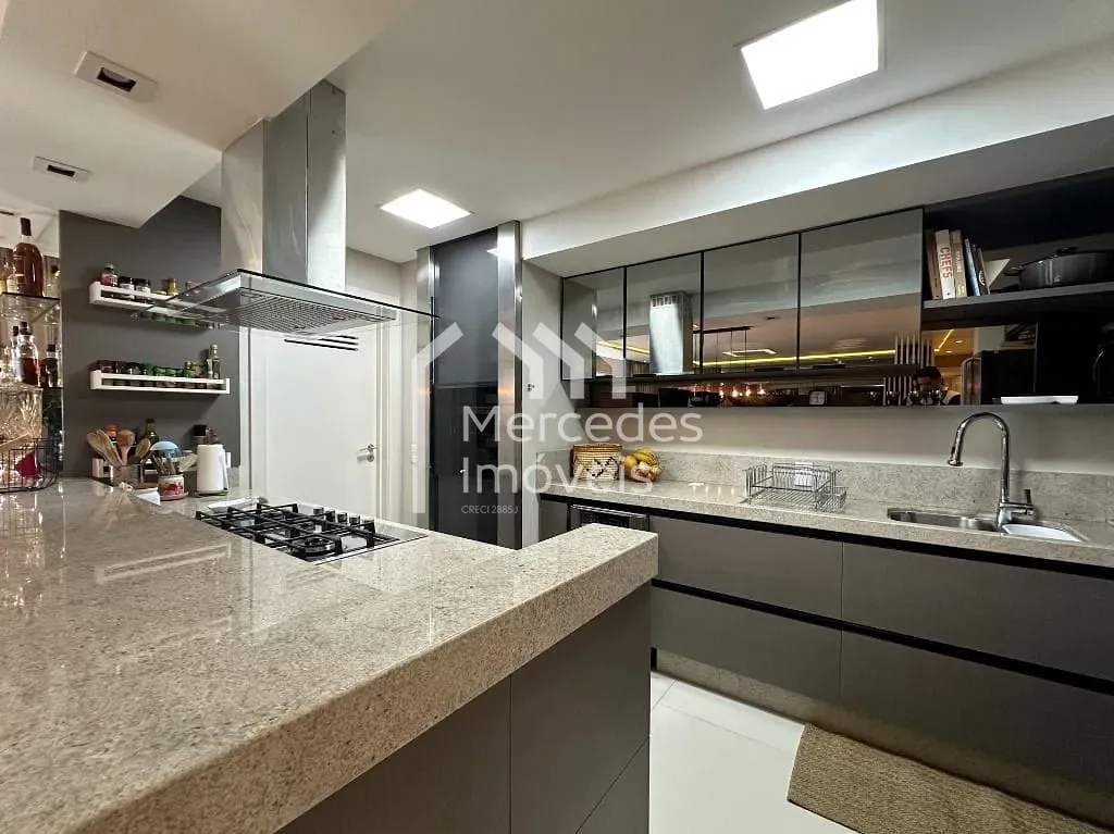 Foto 7 de Apartamento mobiliado com 1 suíte e 2 demi suites, à venda, 118 m² - Praia Brava - Itajaí/SC