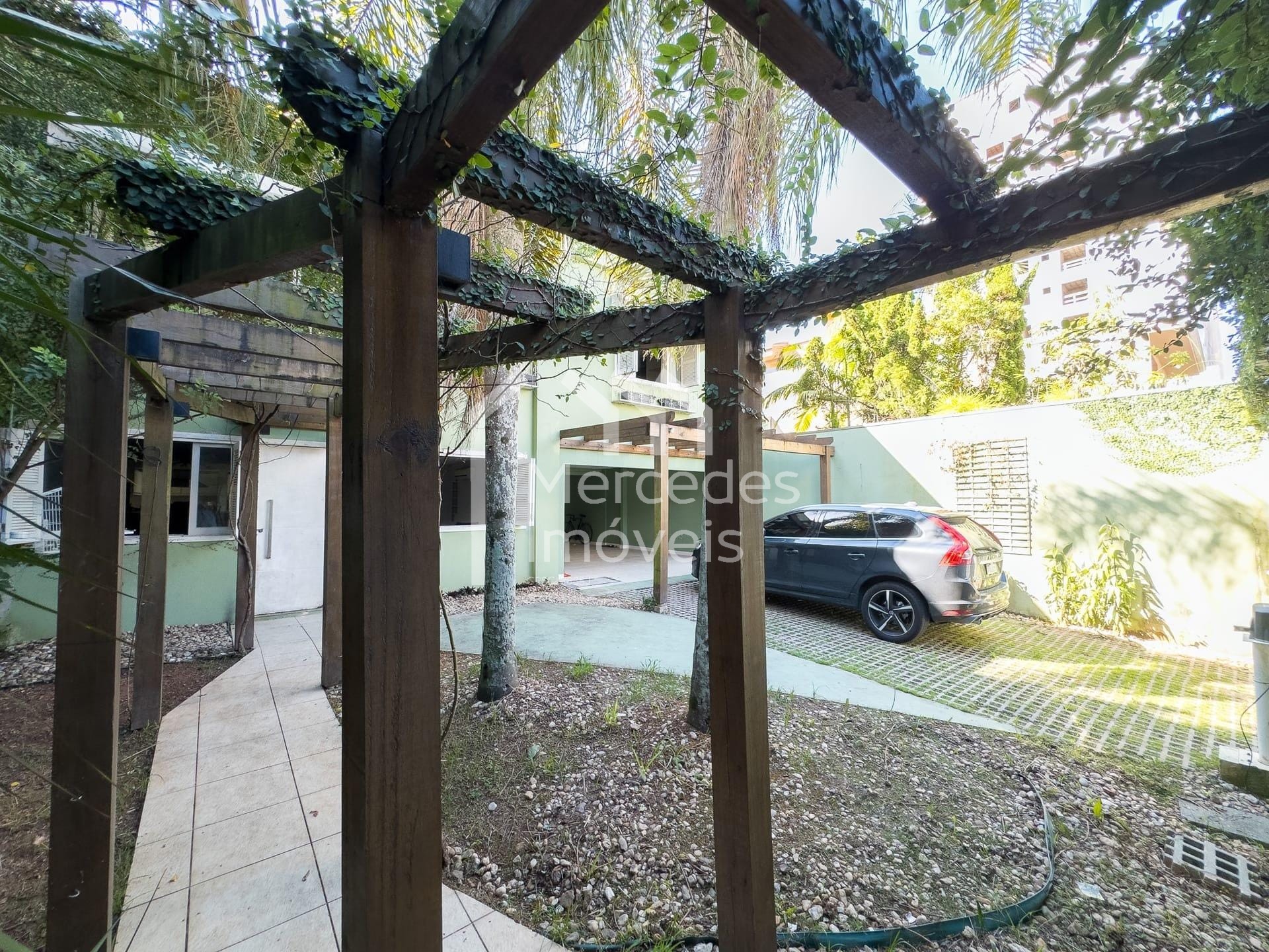 Foto 2 de Casa 2 suítes + 2 dorms à venda · Centro, Itajaí