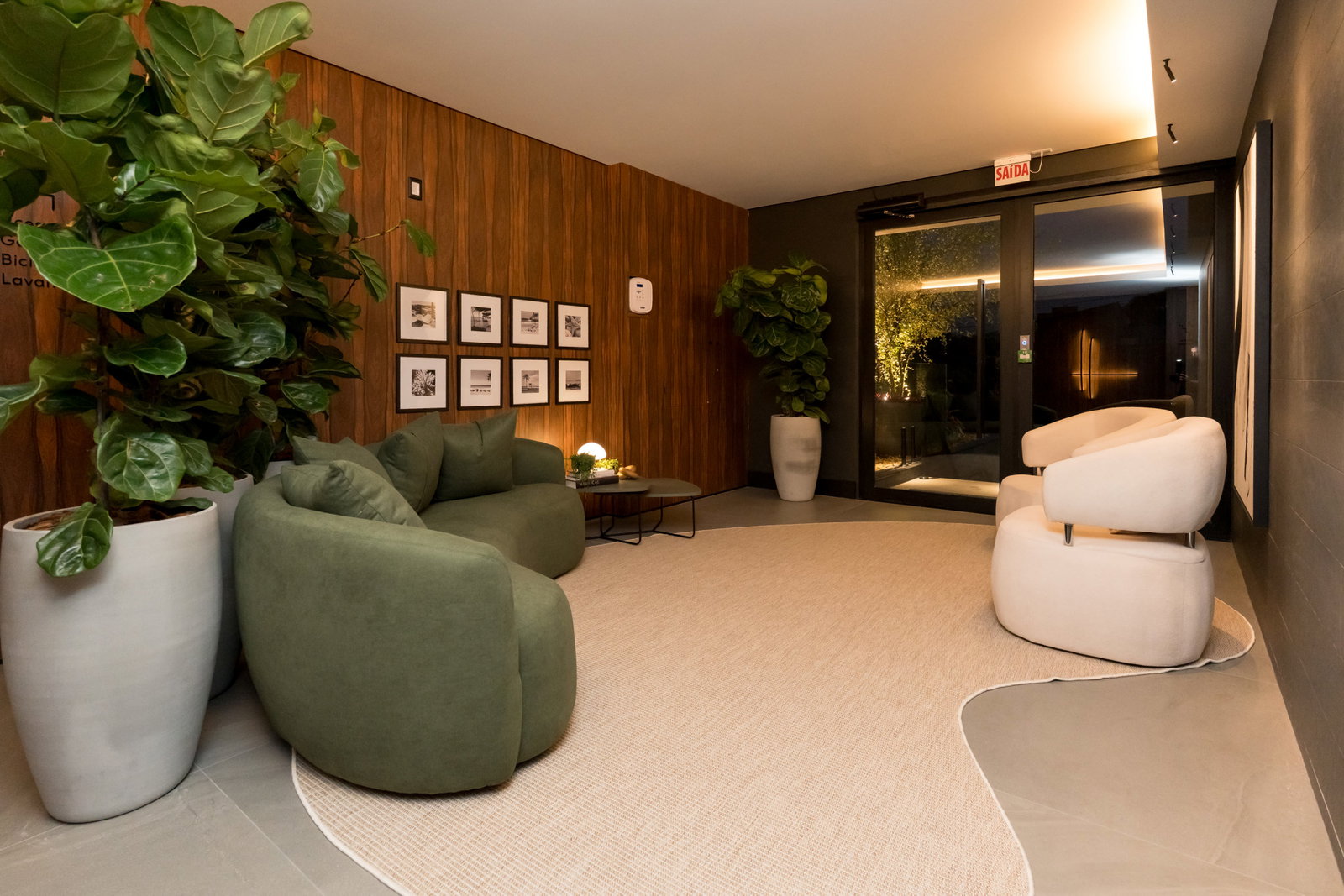 Foto 32 de Coral Way Residence
