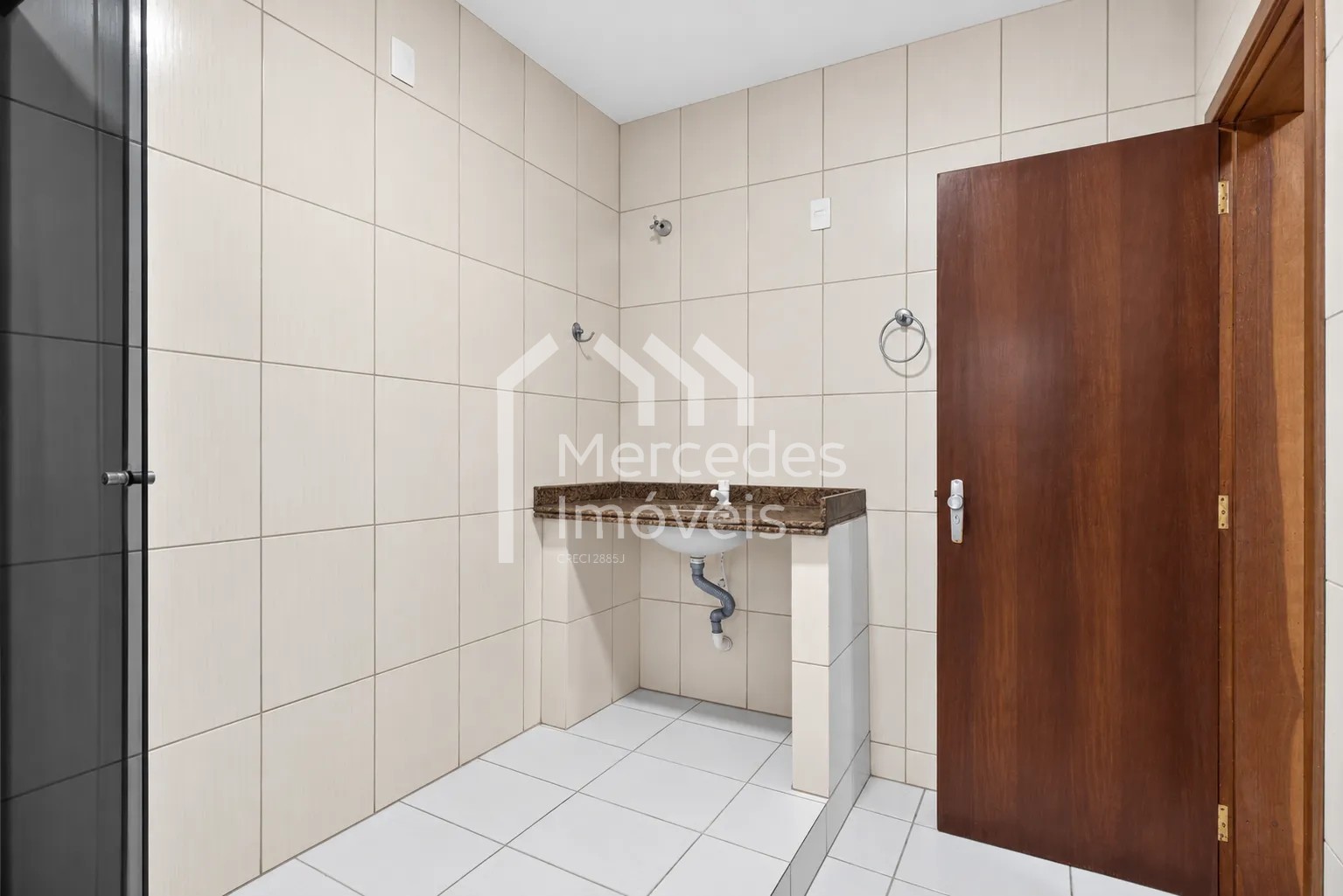 Foto 29 de Casa para locação, São Judas, Itajaí, SC com 4 dormitórios, suíte, quintal e 245 m² no São Judas
