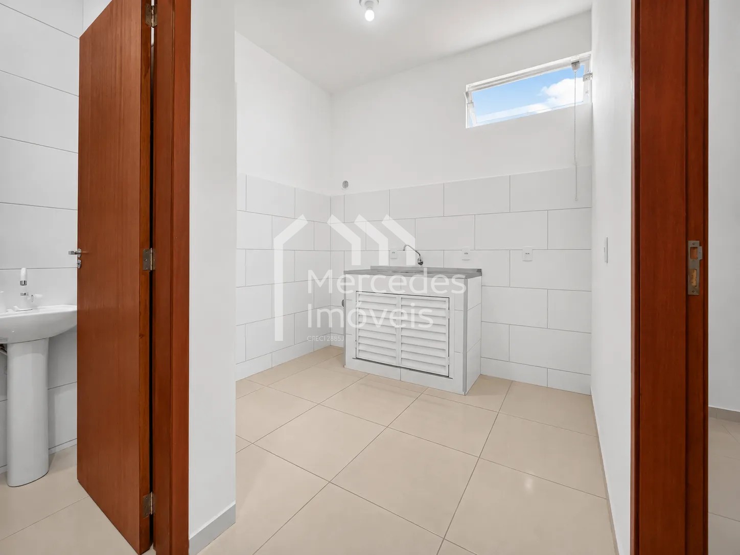 Foto 22 de Apartamento kitnet 1 dormitório para alugar · São João, Itajaí · Residencial Maria Cristina · 26 m² · KN0002