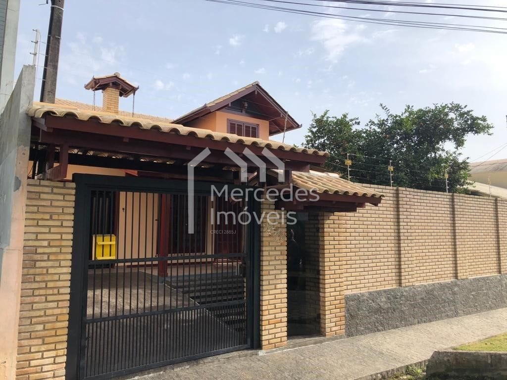 Foto 1 de Casa 3 suítes à venda · Dom Bosco, Itajaí