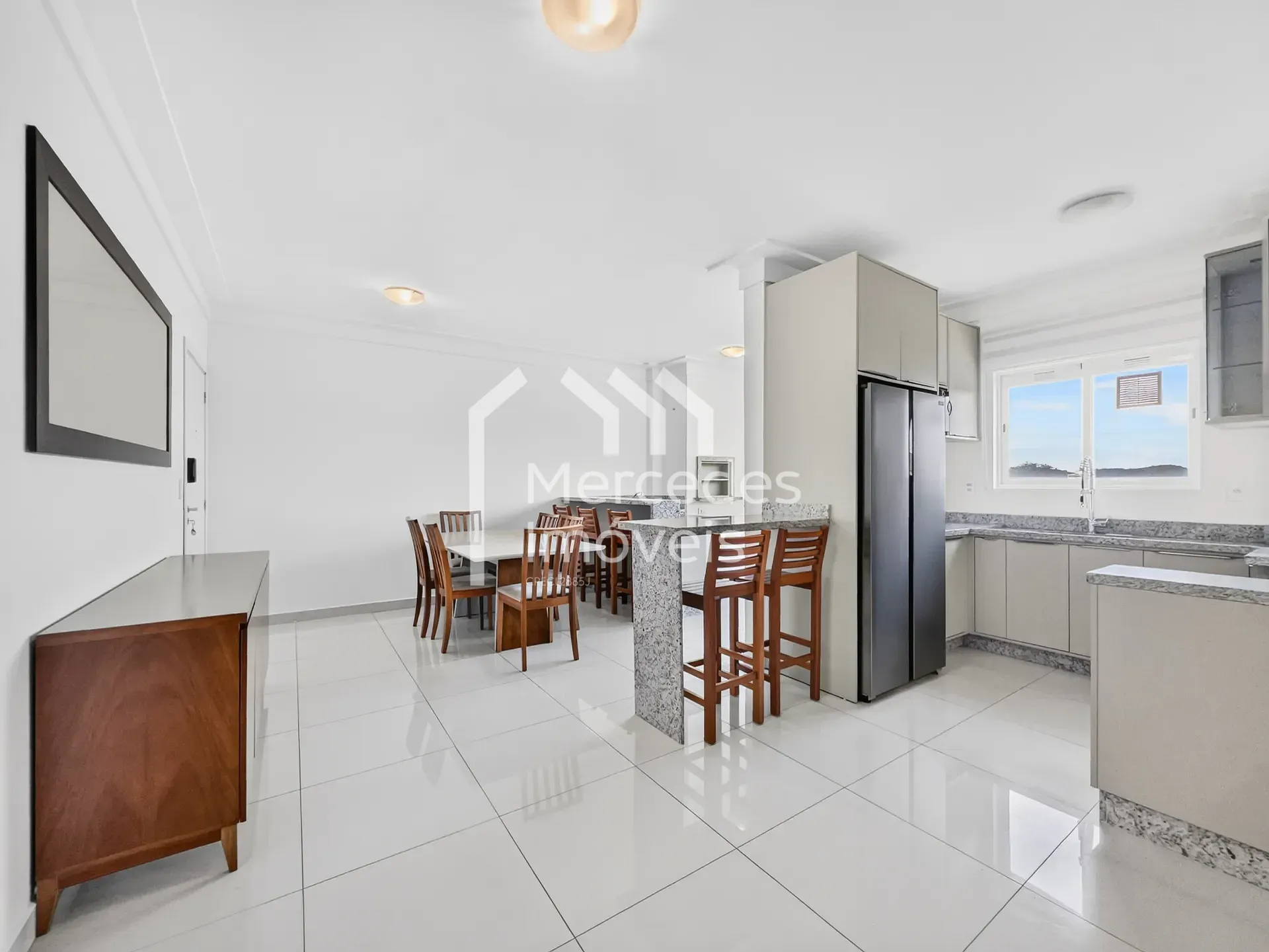 Foto 1 de Apartamento para locação com 2 quartos sendo 1 suíte com 84m², Fazenda, Itajaí, SC