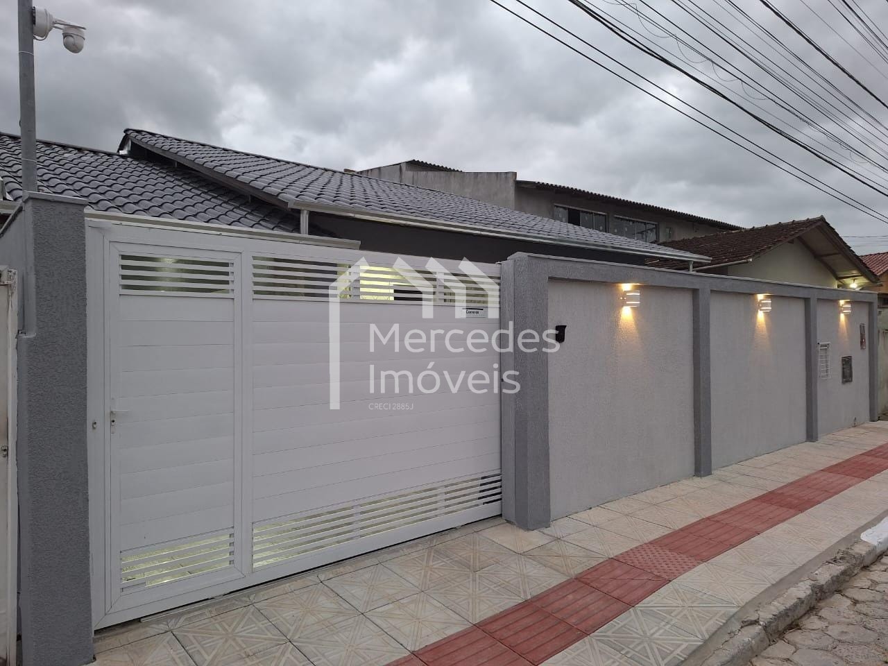 Foto 1 de Casa 2 suítes + 1 dorm à venda · São Vicente, Itajaí