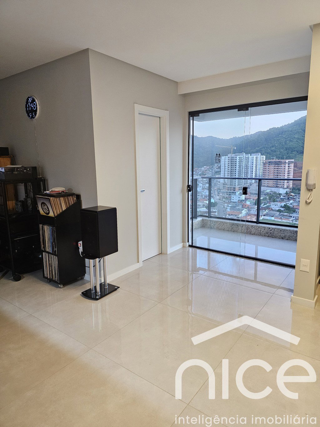 Foto 2 de Apartamento de 2 Suítes