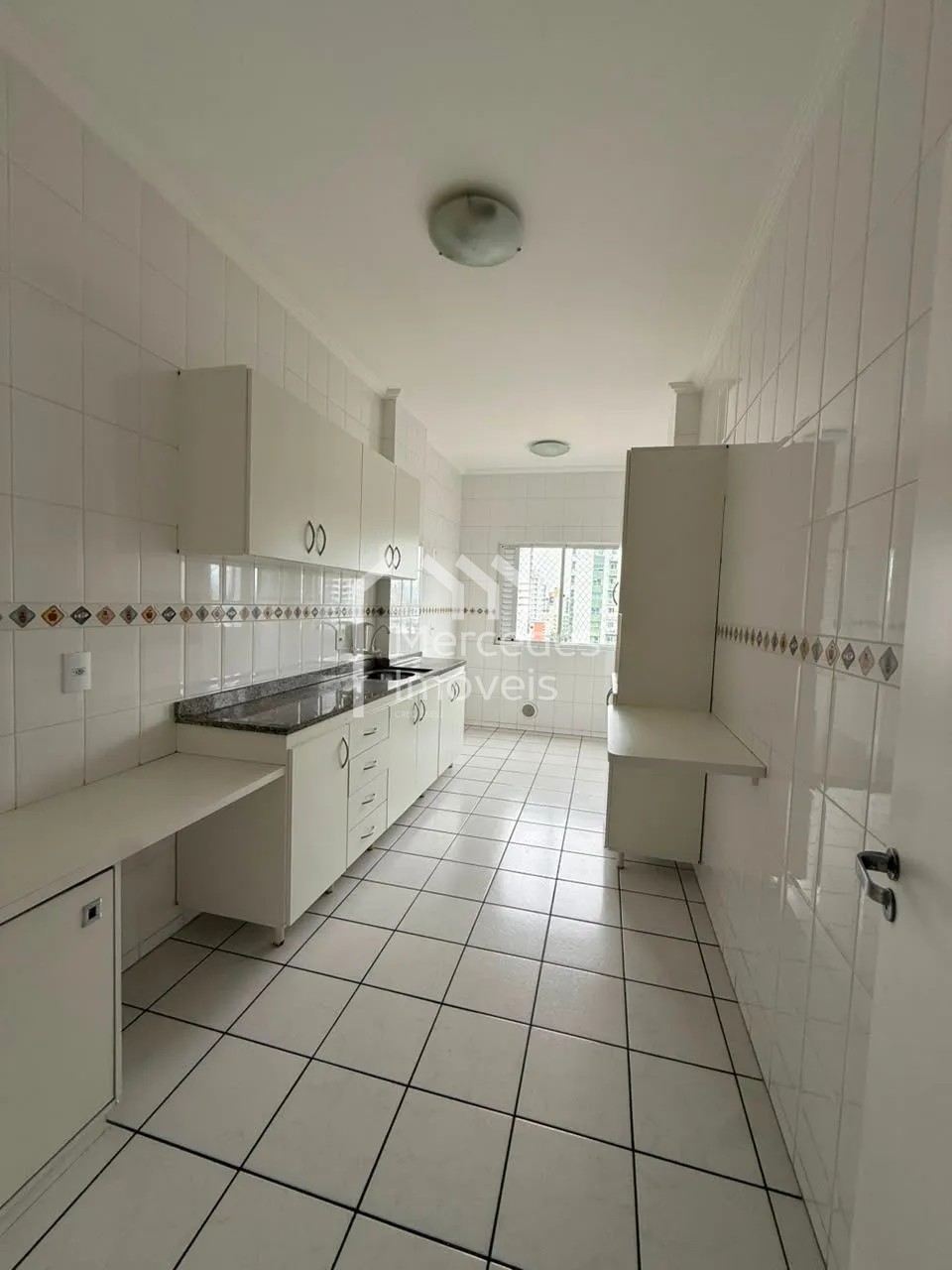 Foto 3 de Apartamento 1 suíte + 2 dorms para alugar · Centro, Itajaí