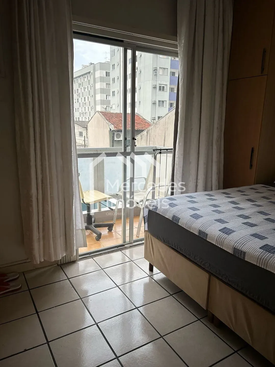 Foto 8 de Apartamento semimobiliado com 3 dormitórios à venda, Centro, Itajaí, SC
