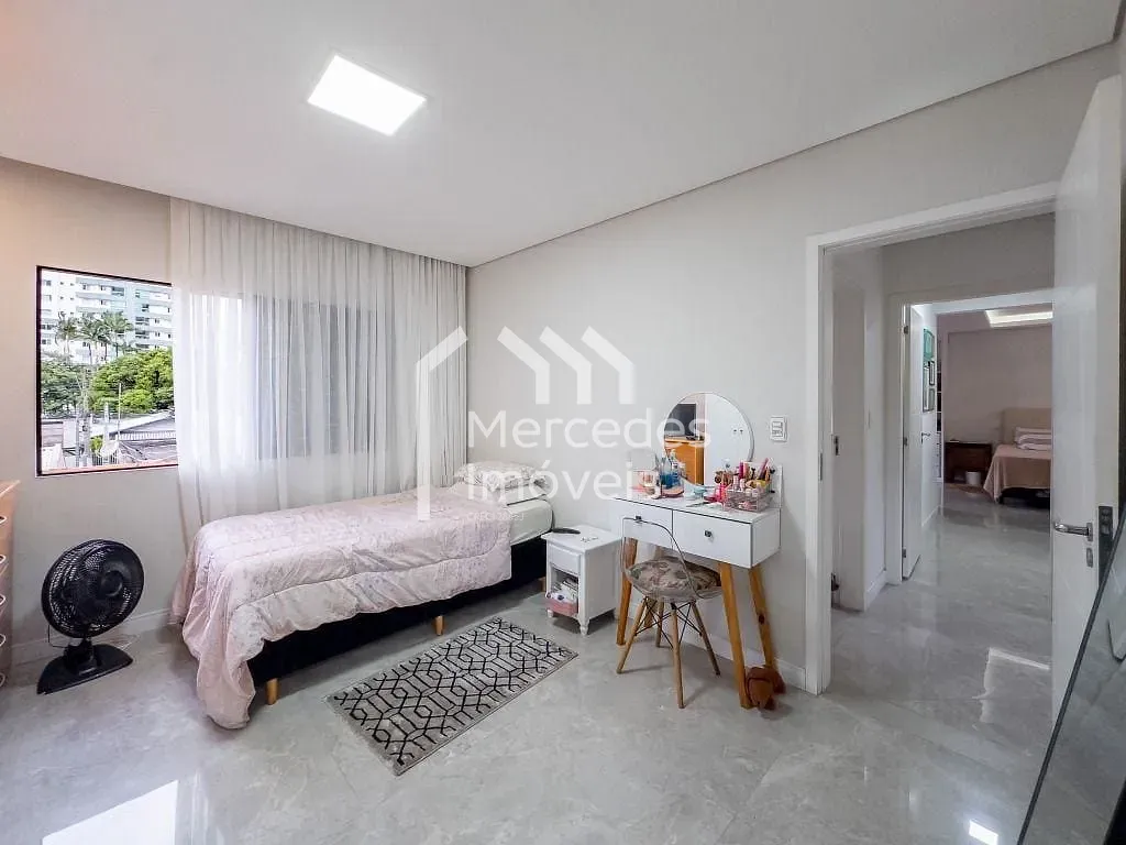 Foto 16 de Casa semimobiliada com 4 suítes à venda, 230.53m² Fazenda, Itajaí, SC