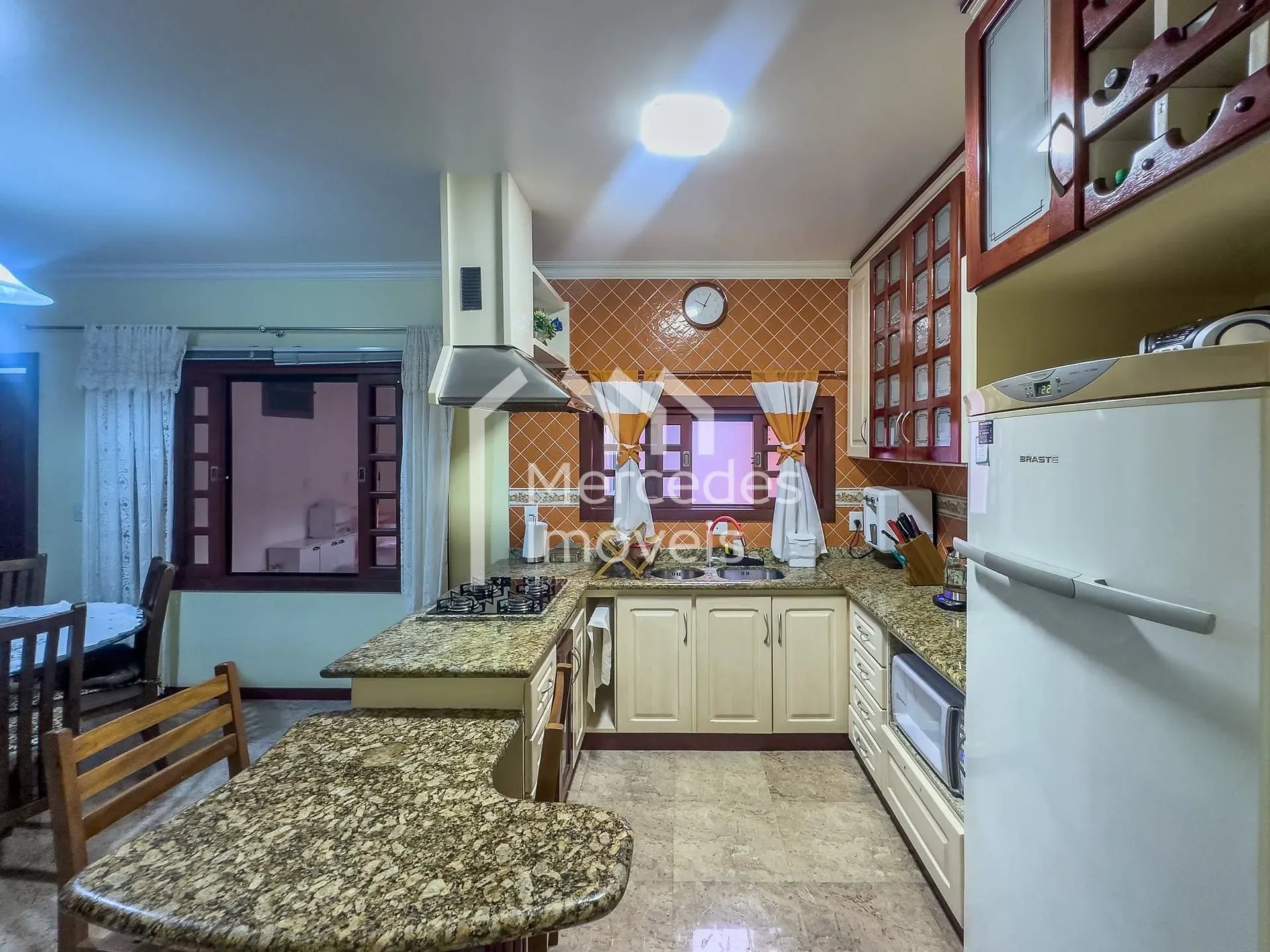 Foto 16 de Casa com 3 suítes à venda, 167 m² por R$ 1.750.000,00 - Dom Bosco - Itajaí/SC