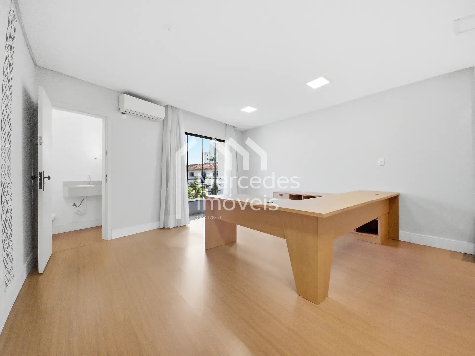 Foto 11 de Sala comercial para locação com 36m² Centro, Itajaí, SC