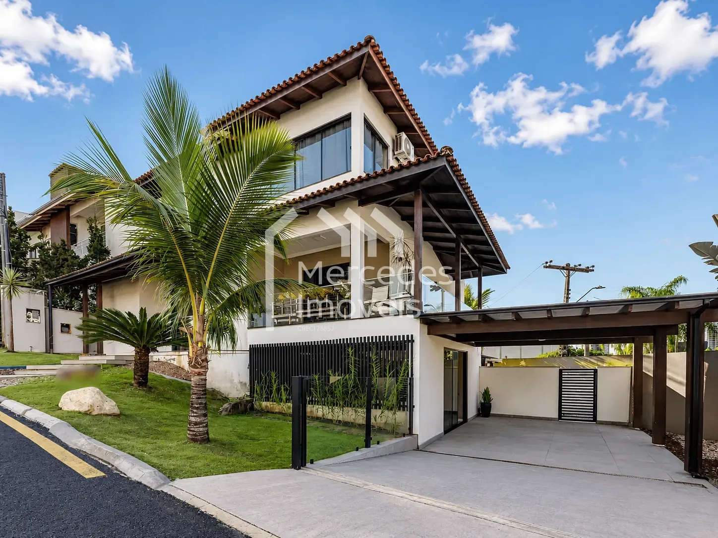 Foto 1 de Casa com 3 suítes + 1 dormitório à venda, 350 m² - Ariribá - Balneário Camboriú/SC