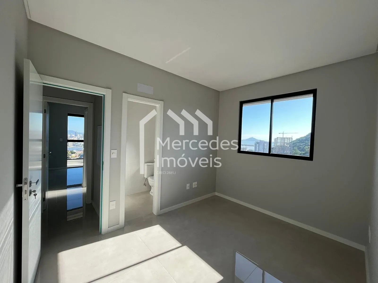 Foto 5 de Apartamento com 2 suítes à venda, 83m² - Fazenda - Itajaí/SC