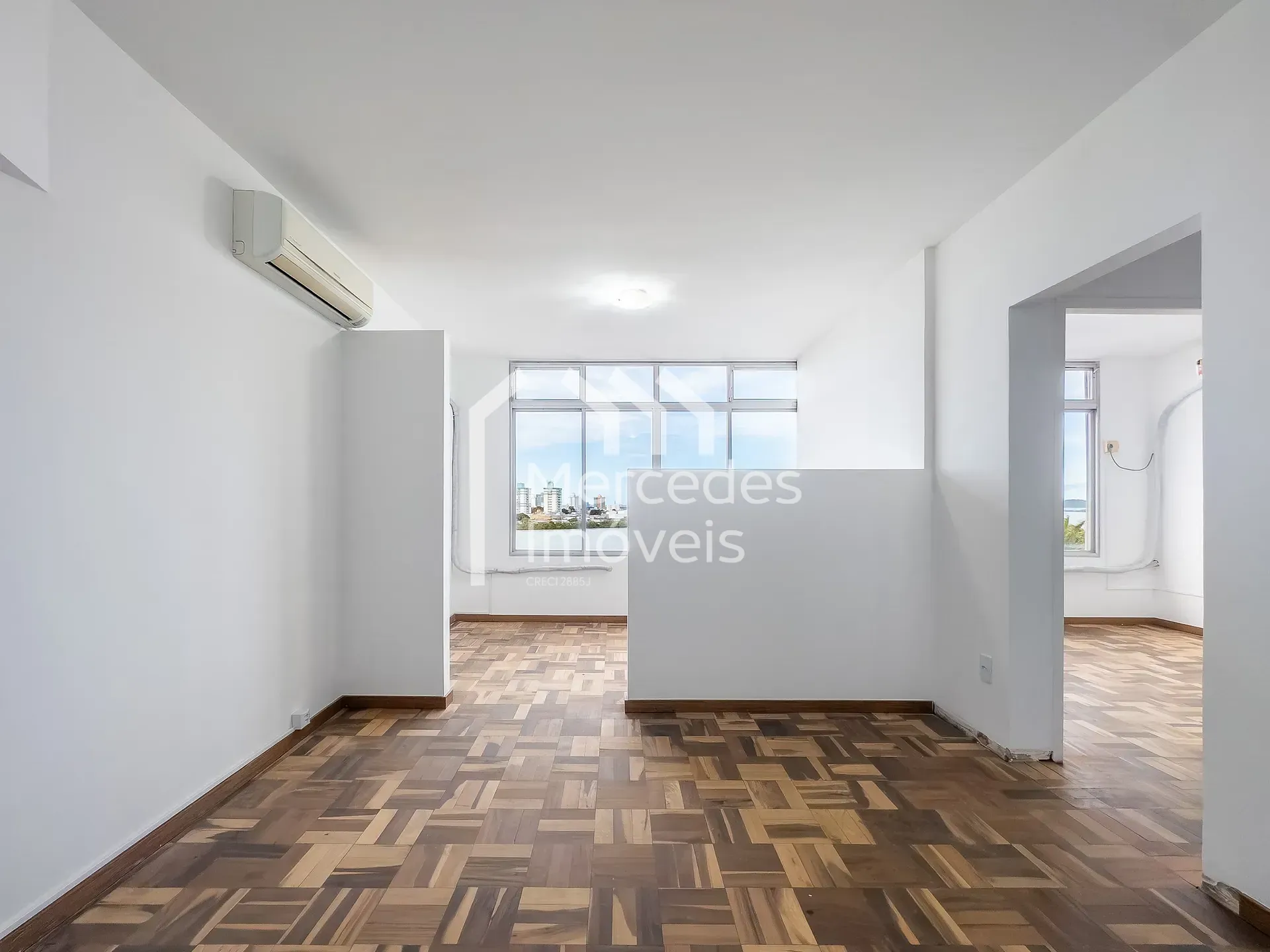 Foto 2 de Sala para locação com 54m², Centro, Itajaí, SC