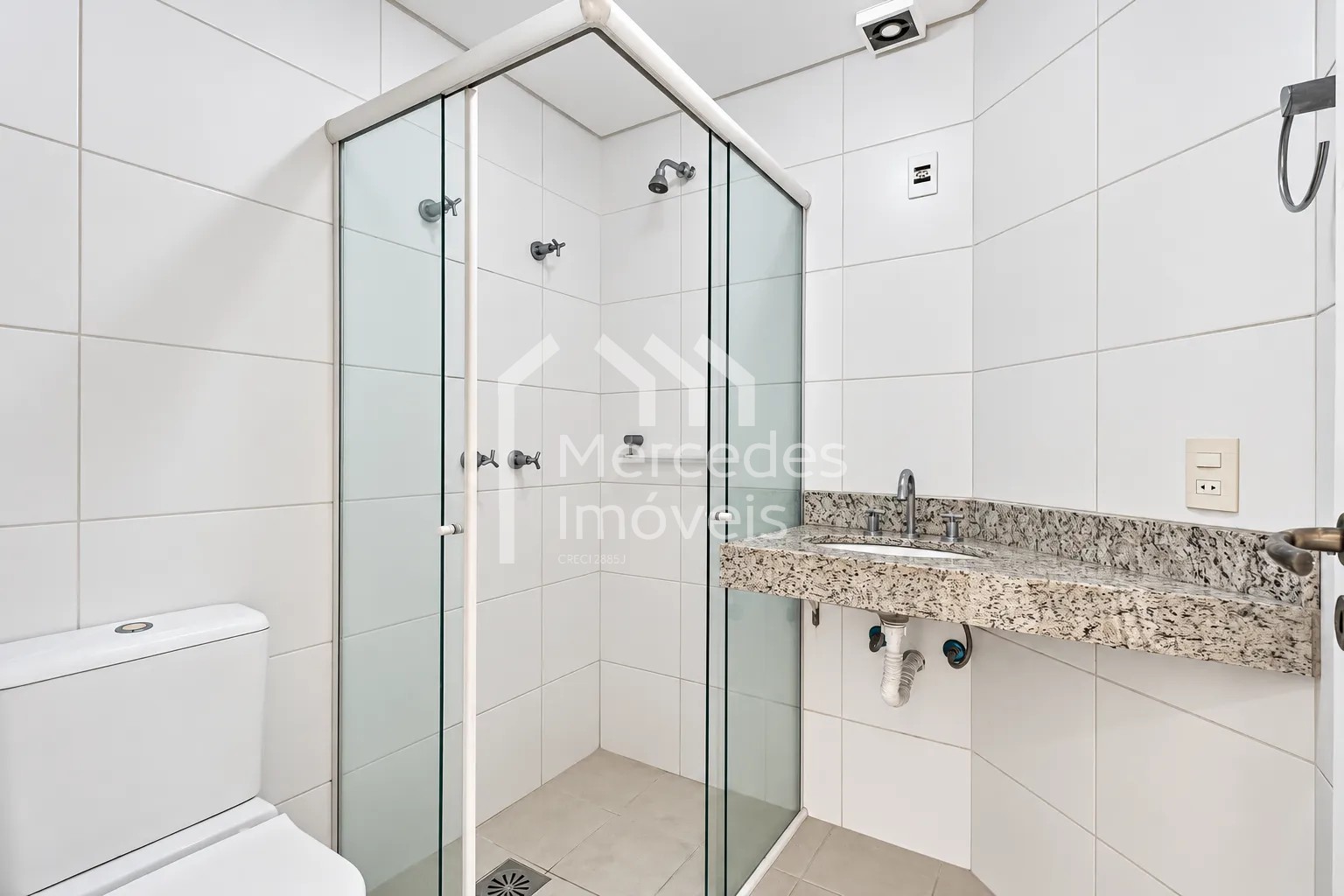 Foto 22 de Apartamento de 2 quartos sendo 1 suíte para locação, Fazenda, Itajaí, SC