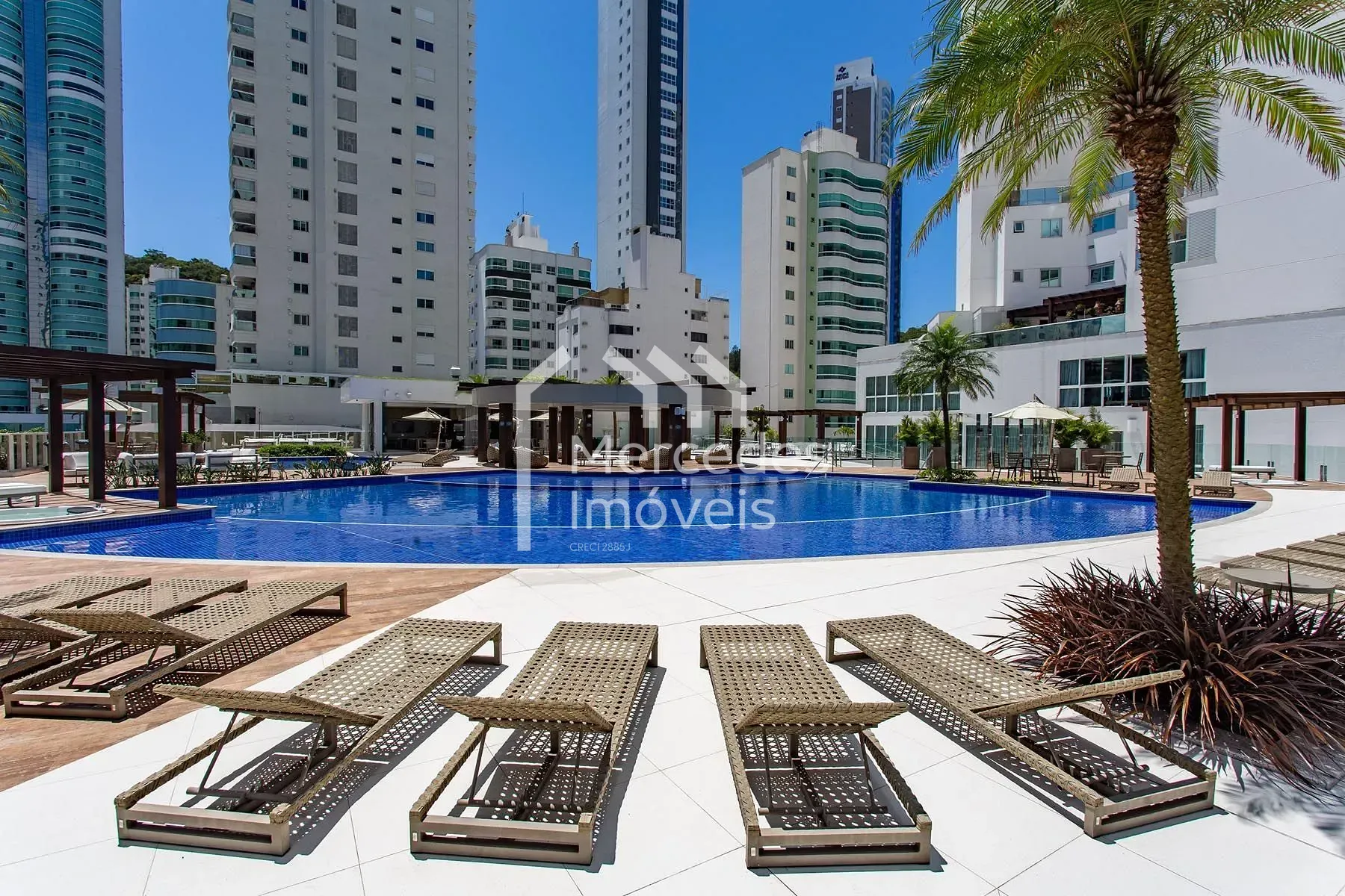 Foto 39 de Apartamento à venda, Pioneiros, Balneário Camboriú, SC