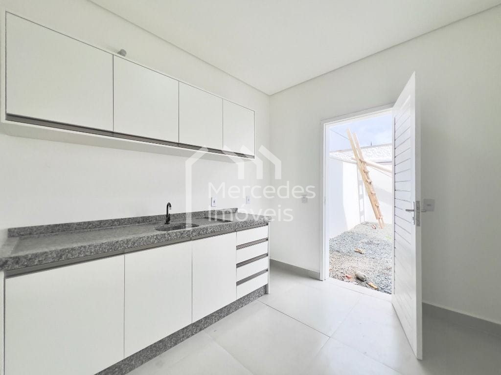 Foto 7 de Sobrado 2 suítes à venda · Espinheiros, Itajaí