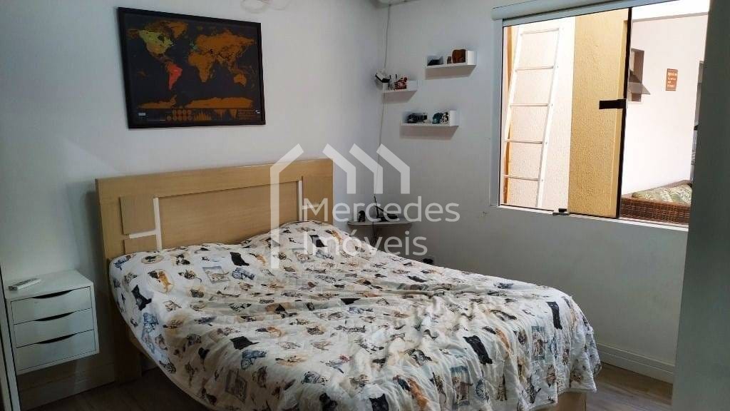 Foto 13 de Casa 1 suíte + 2 dorms à venda · Centro, Itajaí · 517 m²