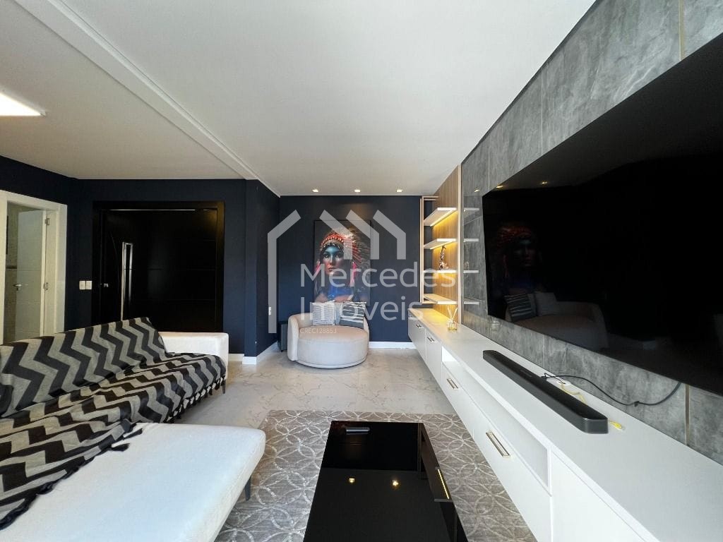 Foto 22 de Casa 3 suítes + 1 dorm à venda · Ariribá, Balneário Camboriú