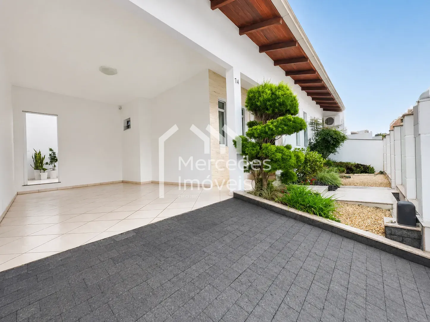 Foto 2 de Casa mobiliada para alugar com uma suíte mais 2 quartos, Bairro São João, Itajaí, SC R$7,300 + Taxas
