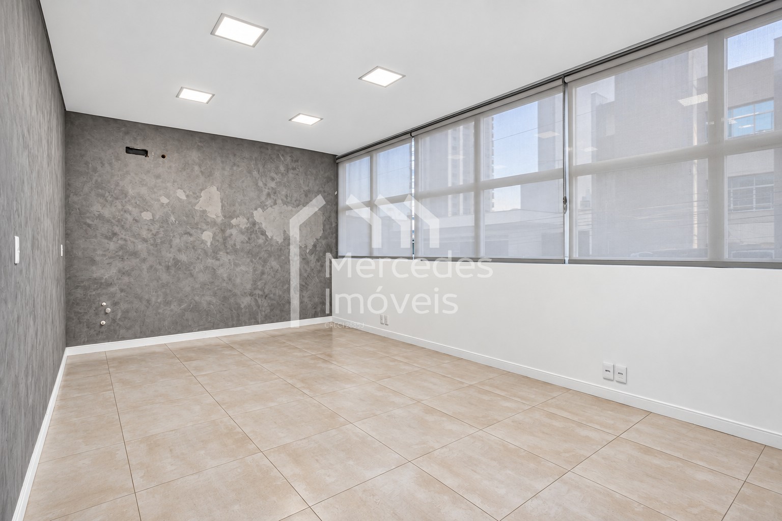 Foto 8 de Sala comercial de 40 m² para alugar no Centro, Itajaí