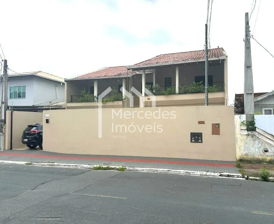 Foto 2 de Casa mobiliada com 1 suíte + 2 dormitórios à venda, 400 m² - São Judas - Itajaí/SC