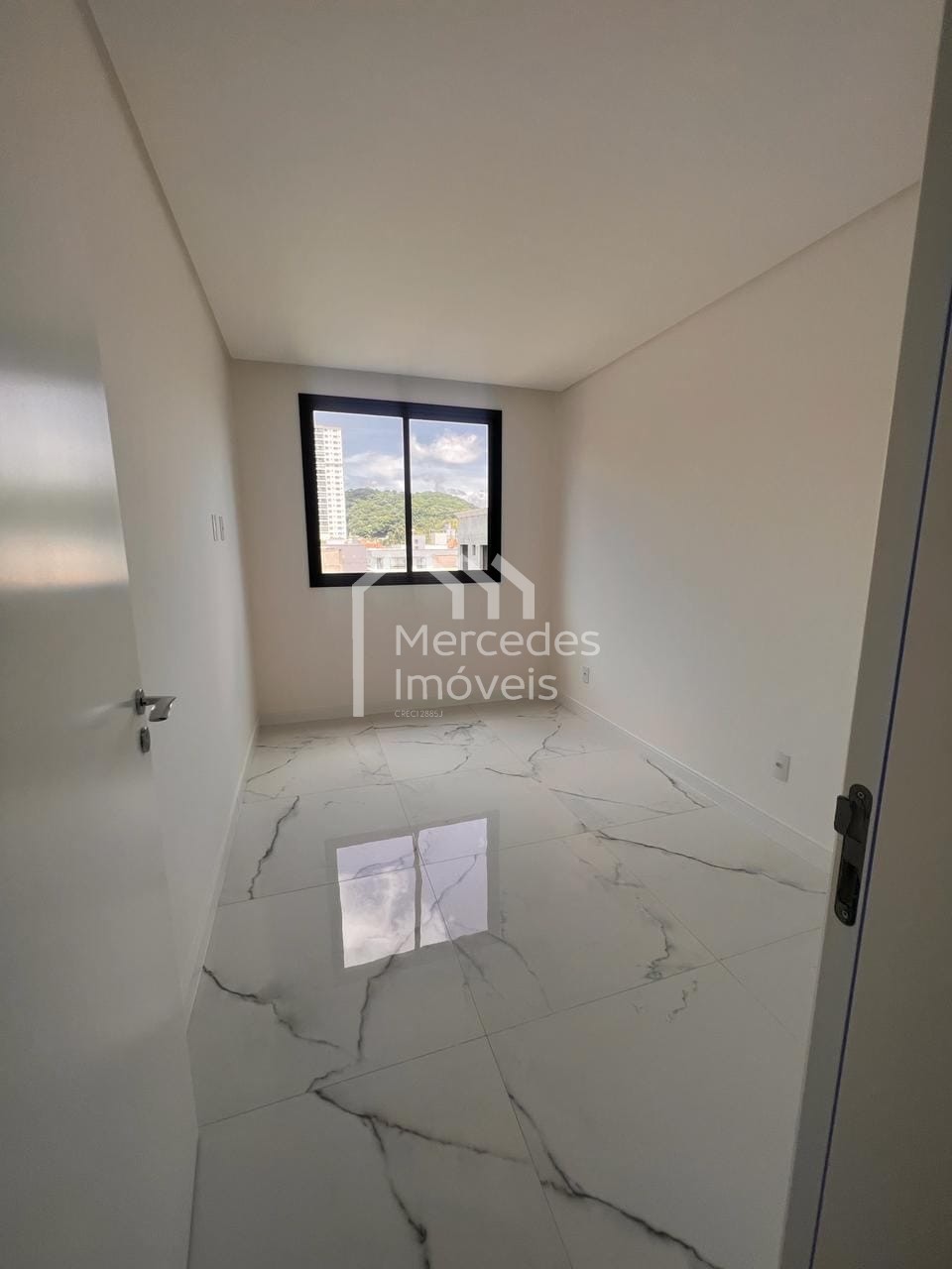 Foto 20 de Sobrado 2 suítes + 1 dorm à venda · Ressacada, Itajaí